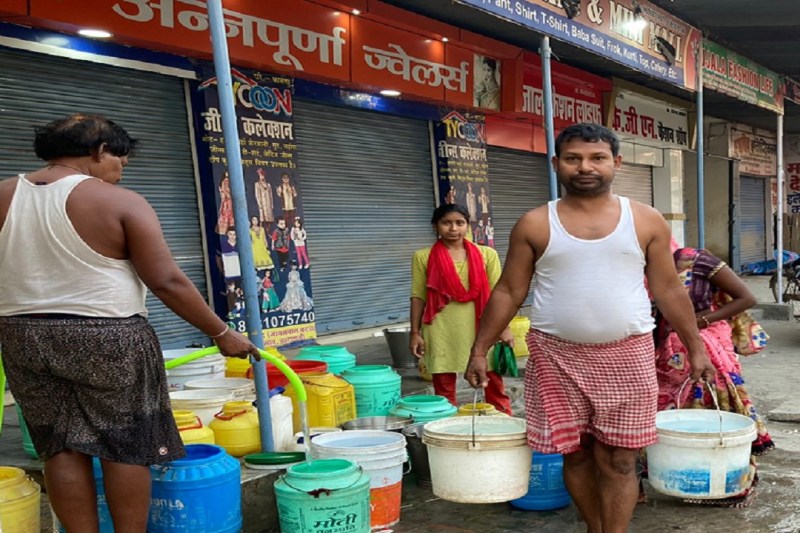 वाराणसी में पेयजल संकट