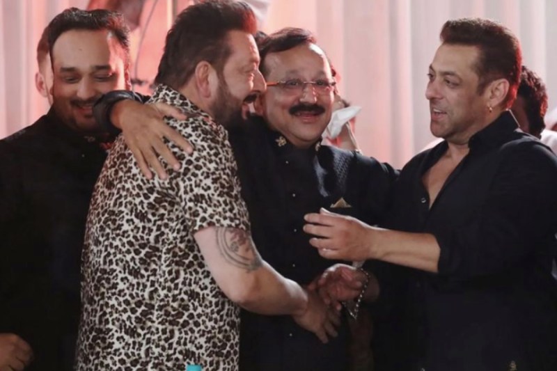 who is baba siddique who gives iftar party at taj every year