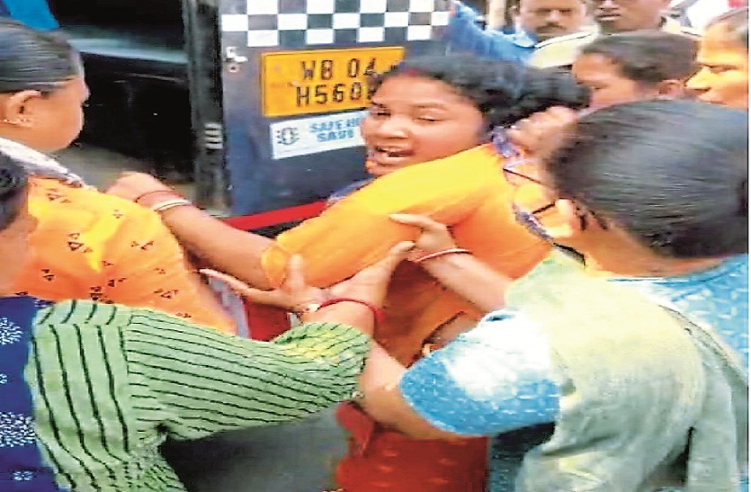 west bengal: मुख्यमंत्री आवास पर प्रदर्शन, चार गिरफ्तार