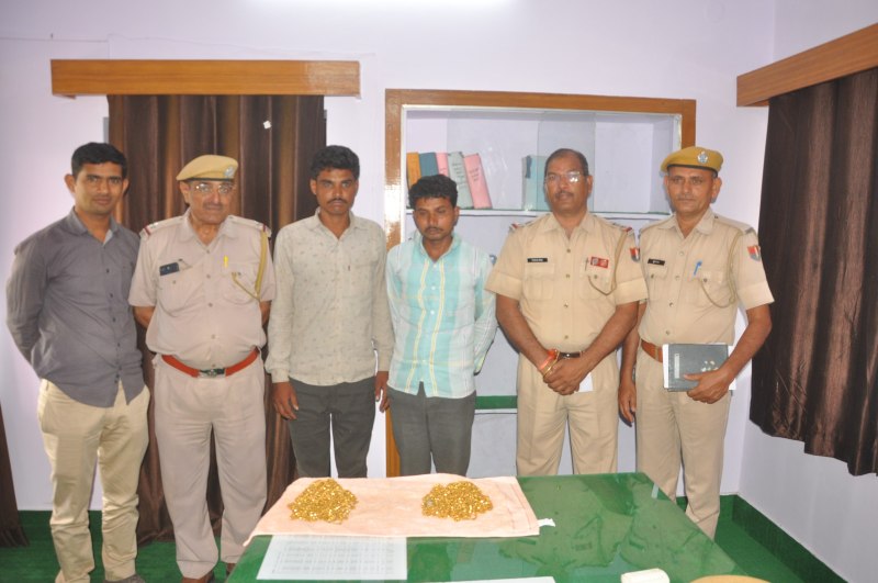 2 करोड़ का सोना है, 4.50 लाख में दे रहे हैं, हमें यह सोना जैसलमेर किले की खुदाई में मिला था