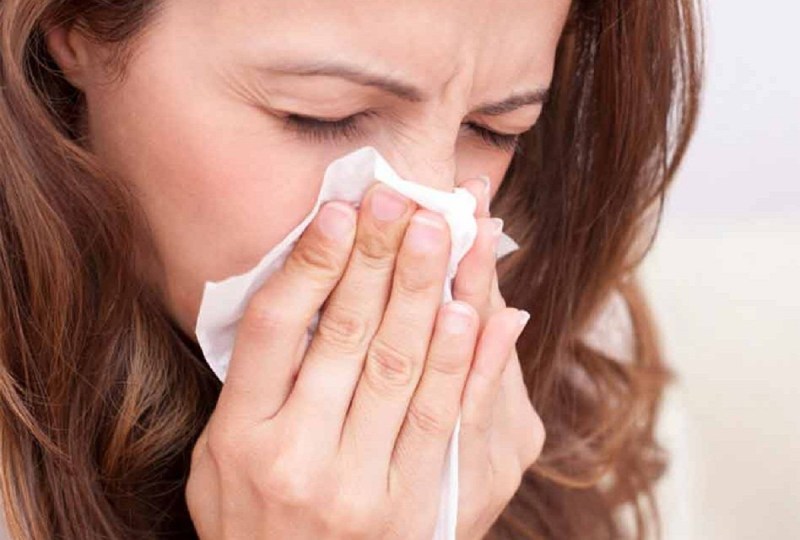Cold and Flu Home Remedies: मौसम के बदलाव से हो जाने वाले सर्दी जुकाम से राहत दिलाएंगे, ये 5 असरदार घरेलू उपाय