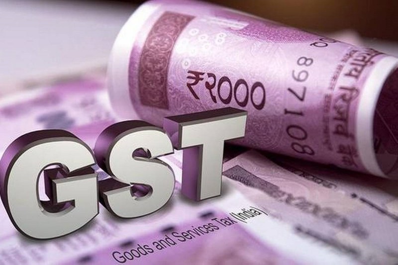 महंगाई की मार! GST काउंसिल ने की 143 चीजों के दाम बढ़ाने की सिफारिश, जानिए किन चीजों को किया गया है शामिल