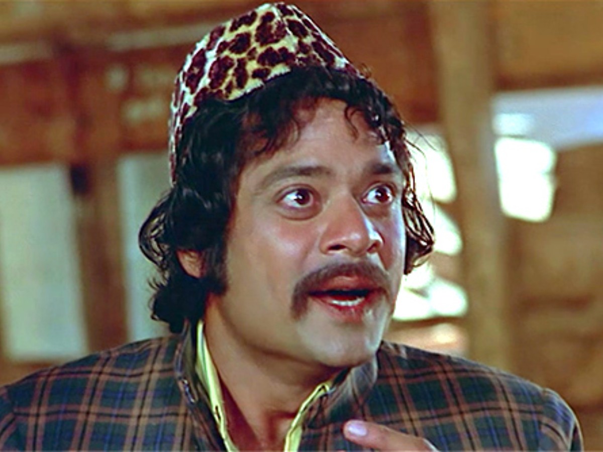 jagdeep became soorma bhopali in sholay film,do u know how to get film