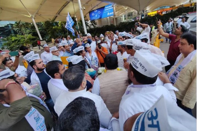 Hanuman Chalisa Row Aam Aadmi Party Organize Paath On Twitter