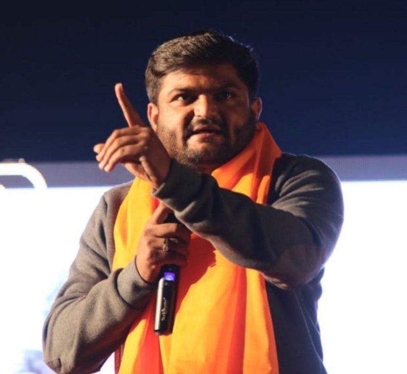 Hardik Patel: हार्दिक पटेल ने फिर बदली डीपी, केसरिया खेस में दिखे
