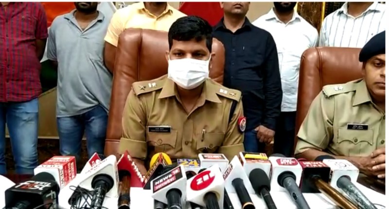 समुद्र के रास्ते चोरी के मोबाइल विदेश में बेचता था शरद गैंग,कोर्ट परिसर से उड़ाया था अधिवक्ता का आईफोन