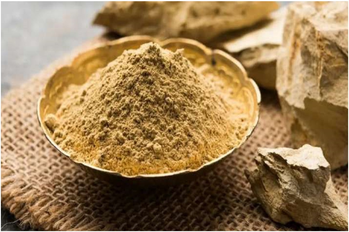 Multani Mitti Benefits: मुल्तानी मिट्टी लगाने के फायदे जानकर आप हो जाएंगे हैरान, त्वचा और बालों के लिए होता है फायदेमंद
