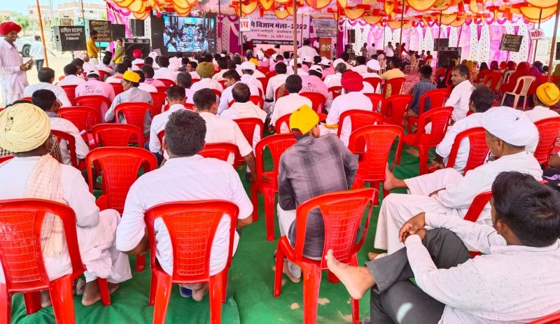 व्यावसायिक फसलों के उत्पादन पर जोर देने की आवश्यकता: केन्द्रीय कृषि मंत्री