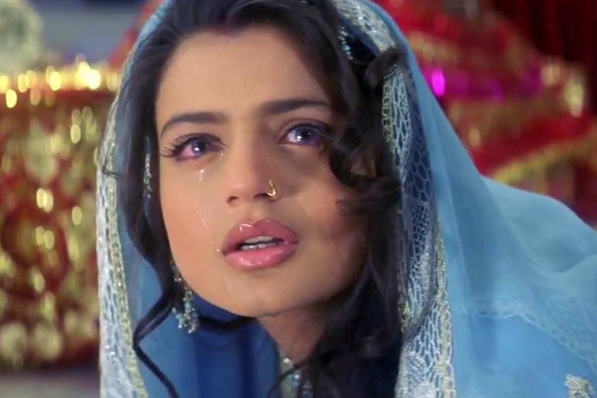 'गदर' एक्ट्रेस Amisha Patel पर लगा धोखाधड़ी का आरोप