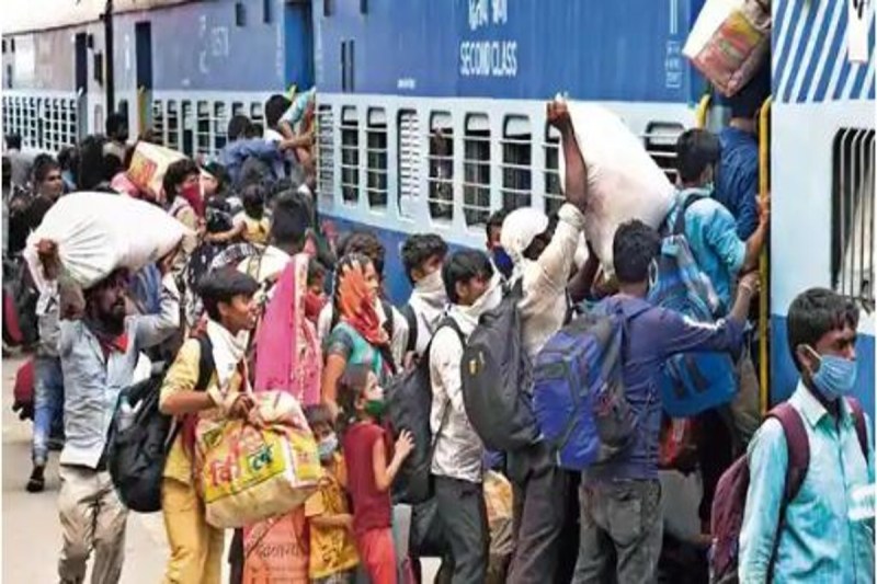 Railways Pay Compensation To Passenger Injured After Falling From Crowded Train: Bombay HC 