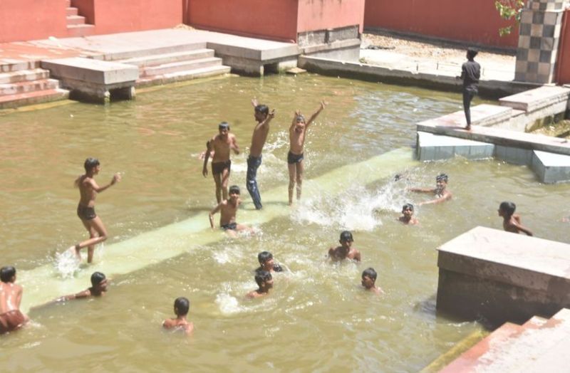 रतलाम @ 45 डिग्री, रात का तापमान 27 के पार