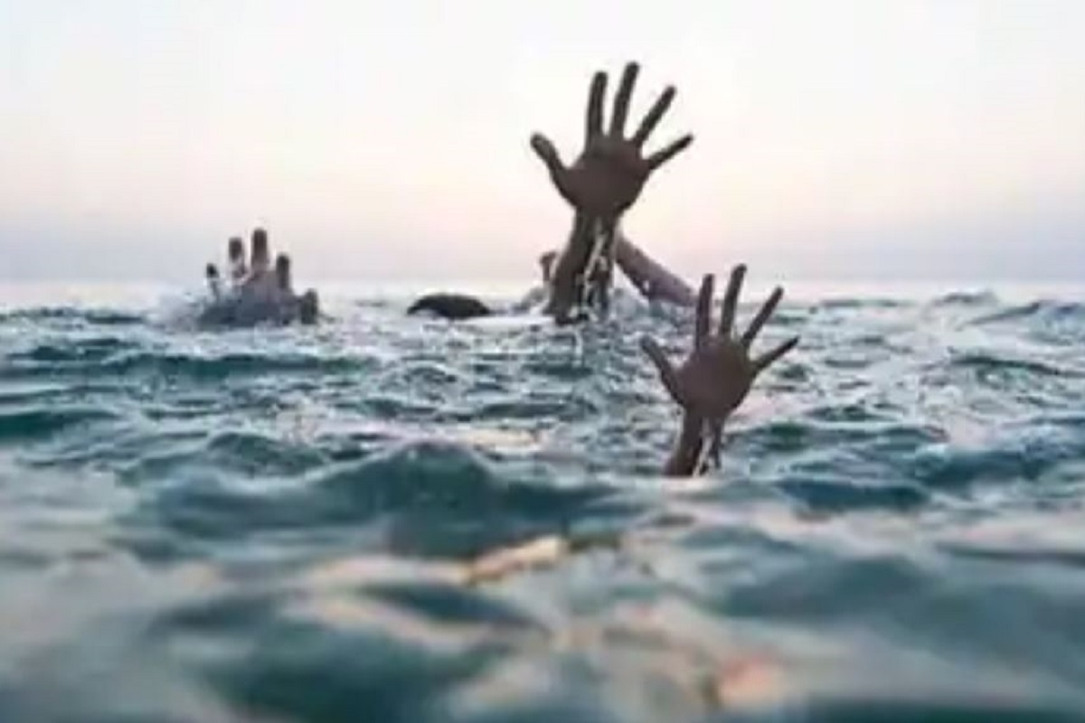 8_students_went_to_bath_in_yamuna_river_drowned.jpg