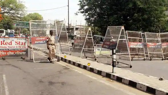 Patiala Clash:  CCTV footage shows stones pelted inside  temple premises