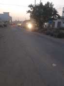 पश्चिमपुरी क्षेत्र में जर्जर हालत में पड़ी सड़क 