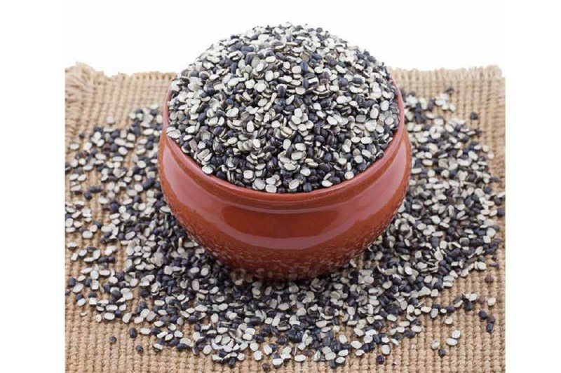 Black Gram Benefits: जानिए उड़द की दाल से मिलते हैं जबरदस्त फायदे, आयरन की कमी को करता है दूर