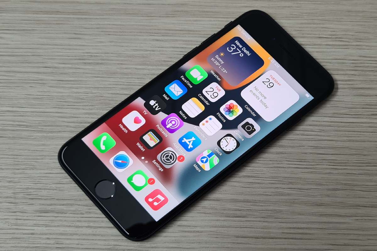 iphone_se_2022_4.jpg
