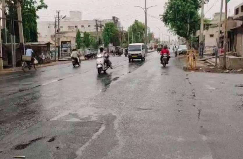 राजस्थान में बदला मौसम का मिजाज, बारिश व तेज हवाएं, जानें आगामी तीन दिनों तक कैसा रहेगा मौसम