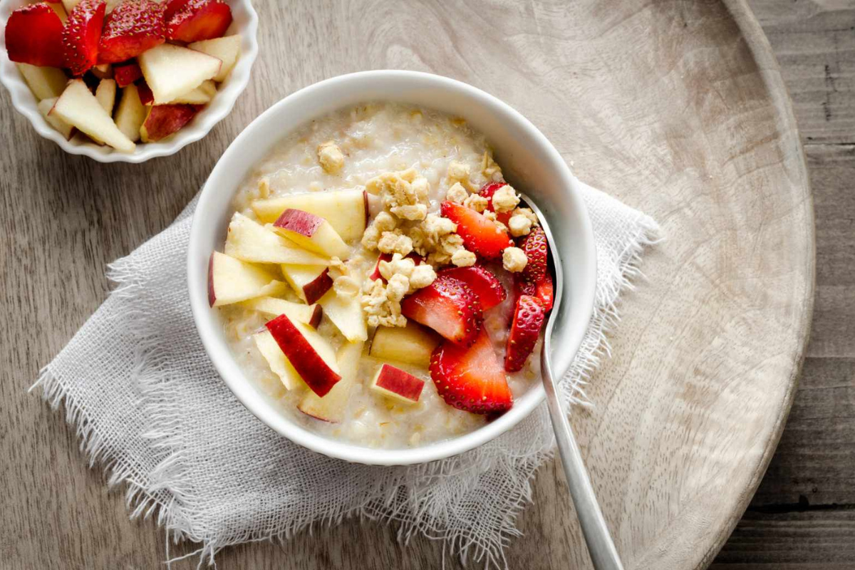 mix_3_things_with_oatmeal_to_lower_bad_cholesterol_.png