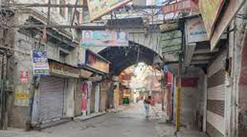 ईद व अक्षय तृतीया के त्यौहार पर यहां व्यापारी नहीं खोल पा रहे दुकानें, ये है कारण...