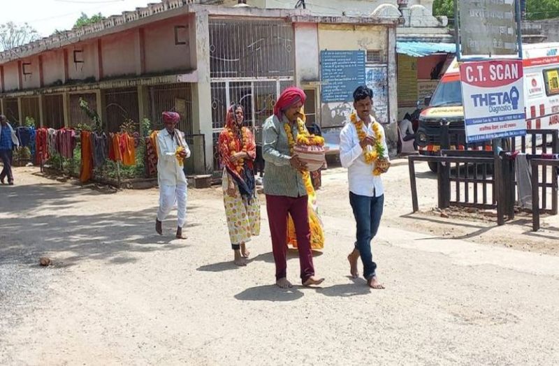 सनसीनखेज खबर नीमच के सरकारी अस्पताल से वो लोग साथ ले गए दो मृत लोगों की आत्मा