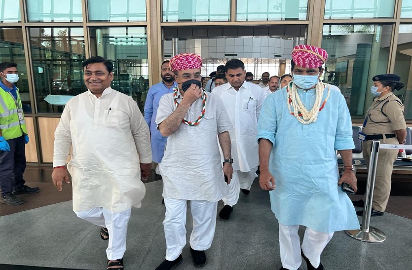 ajay makan