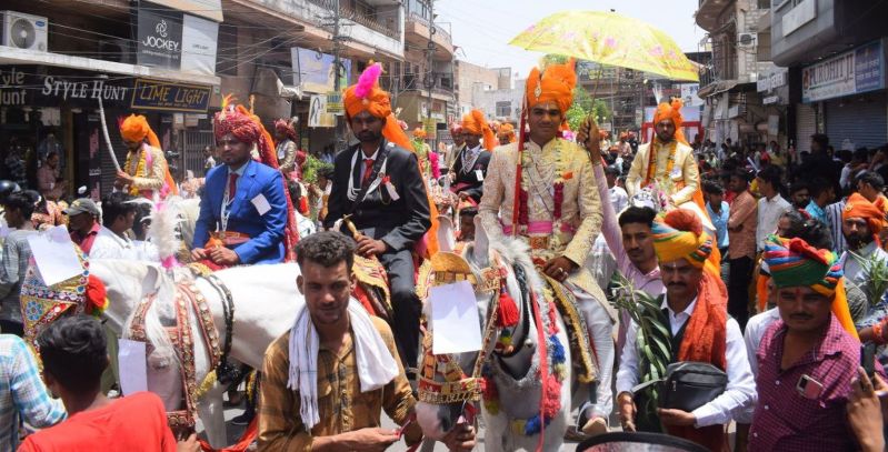 Jodhpur Violence Curfew Update - शहनाई पर रहा कर्फ्यू का साया, 55 जोड़े बने जिंदगी के हमसफर, देखें Video...