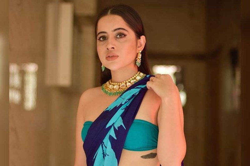 Urfi Javed को मिली रही गालियां और रेप की धमकी, रो-रो के हो रहा बुरा हाल
