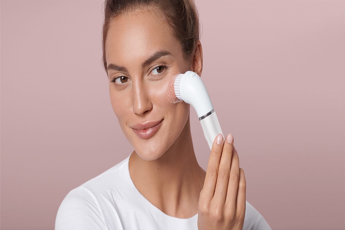 Skin Care Tips: चेहरे के अनचाहे बालों को हटाने में काम आएंगे, ये घरेलू उपाय