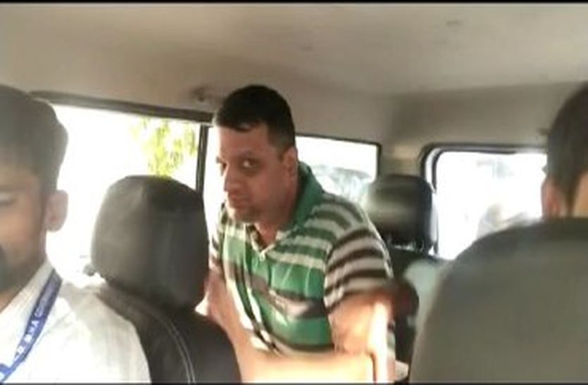 12 साल की सजा से बचने पेश किया फर्जी मृत्यु प्रमाणपत्र, फिर ऐसा पहुंचा सलाखों के पीछे