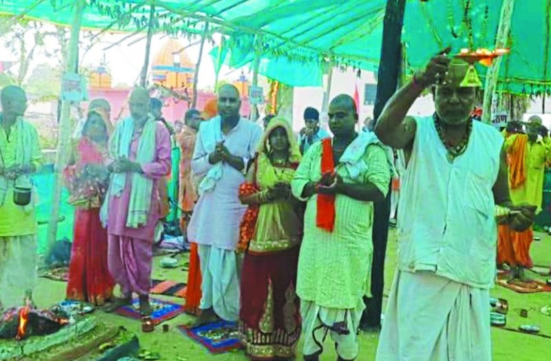 कलशारोहण के साथ श्रीराम महायज्ञ का समापन, हुआ भंडारे का आयोजन