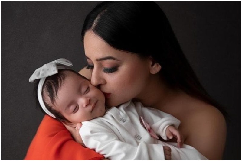 mahi vij broke down seeing daughter tara on ventilator