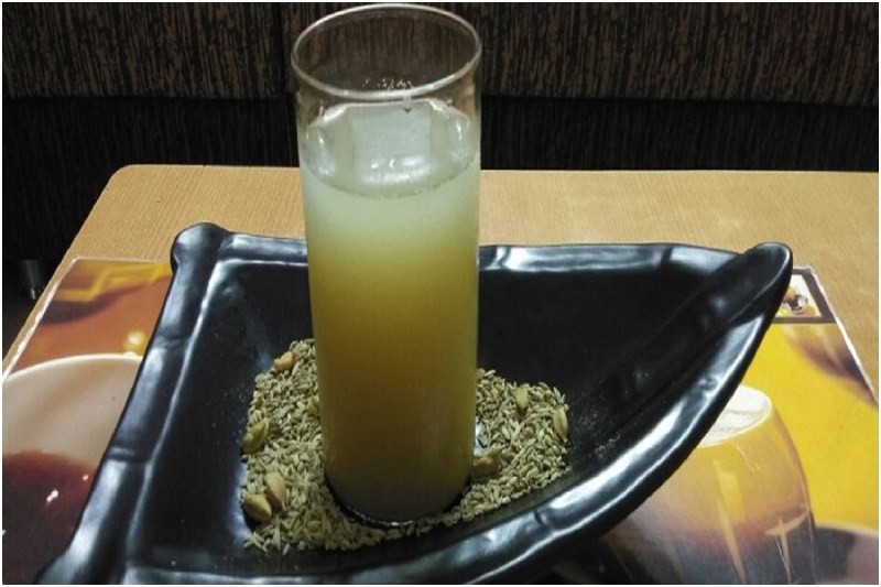 Saunf Sharbat Benefits: गर्मियों में आपको हेल्दी और फिट बनाए रखने में मददगार होता है, सौंफ का शरबत