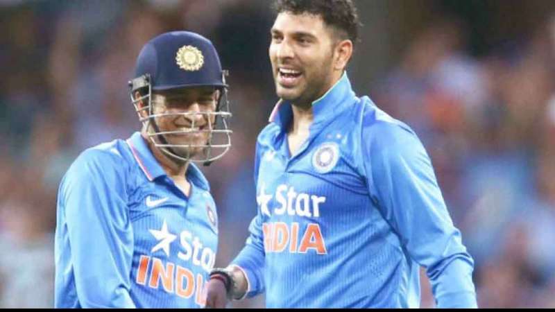 yuvraj singh father yograj singh controversial statement ms dhoni