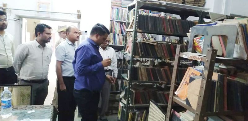 साप्ताहिक समीक्षा बैठक में कलक्टर ने कोरोना टीकाकरण में गति लाने के दिए निर्देश