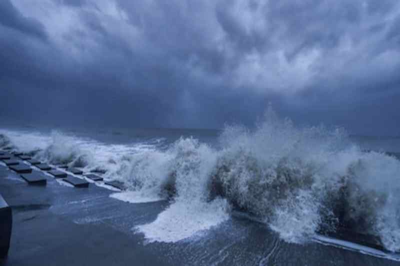 आंध्र प्रदेश की तरफ मुड़ा 'असानी' तूफान, रेड अलर्ट जारी, बोर्ड परीक्षा स्थगित
