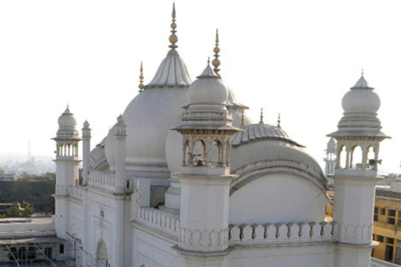 asia-highest-gold-laden-jama-masjid-built-on-public-place-rti-disclose.jpg