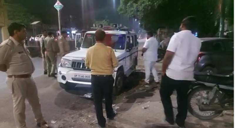 होटल संचालक पर देर रात ताबड़तोड़ फायरिंग, सड़क पर मची चीख पुकार