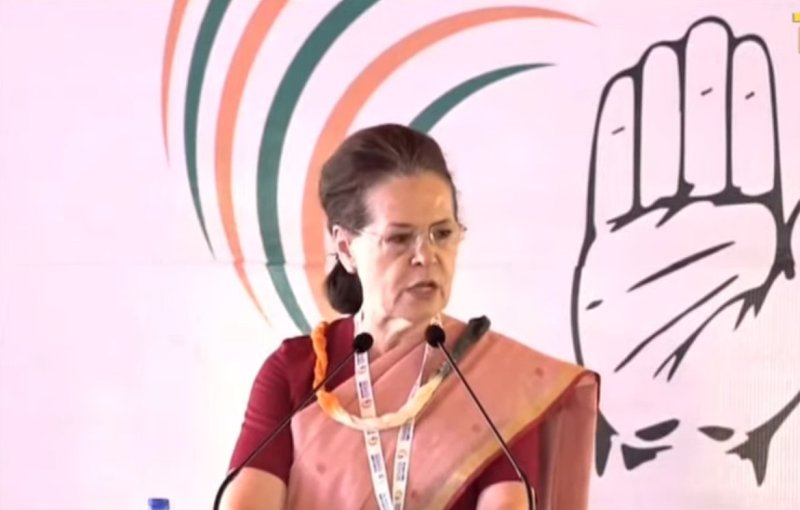 sonia_gandhi_3.jpg
