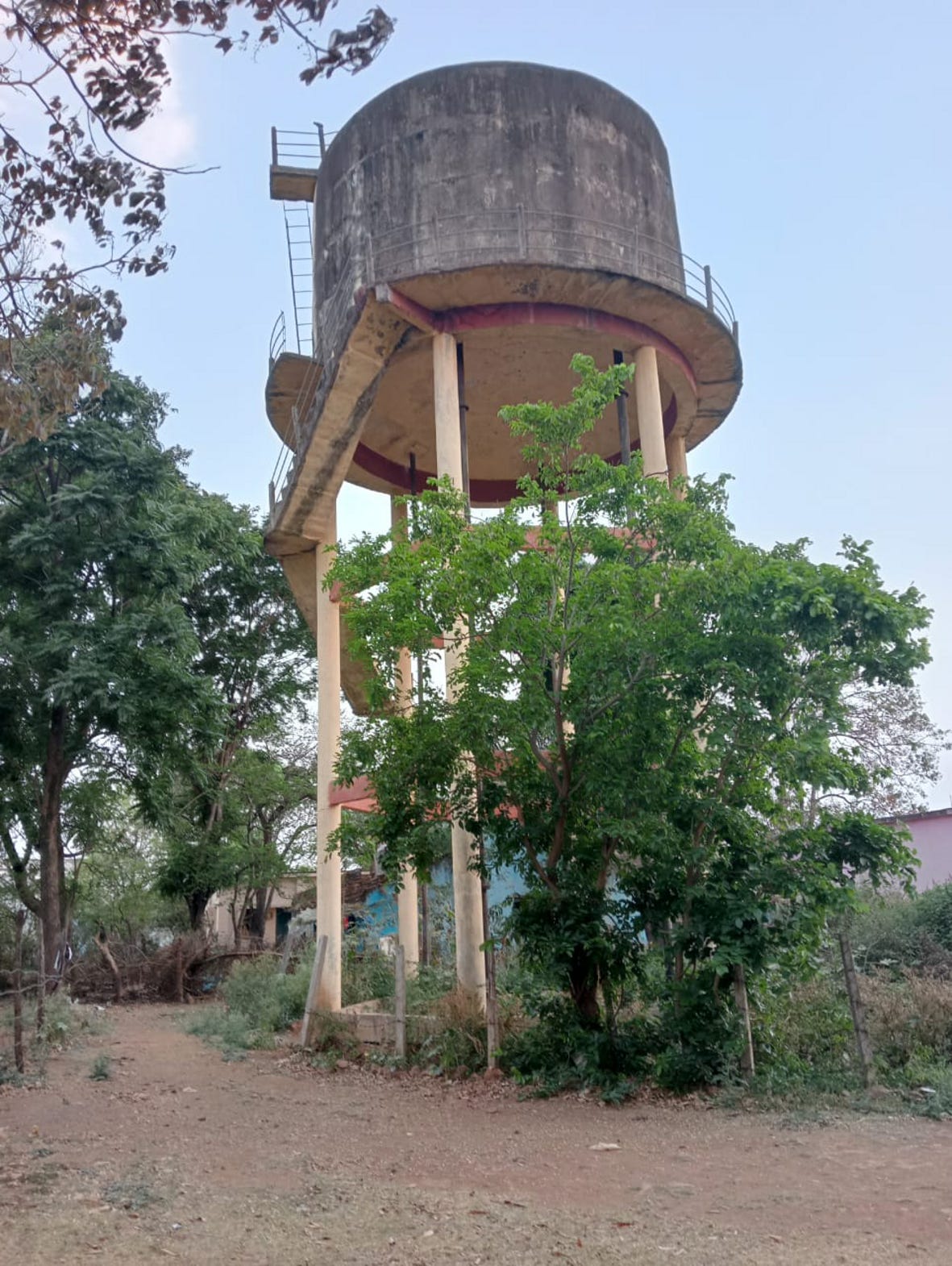 People of two panchayats stop water supply by relying on one tank