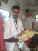 एंबुलेंस में कराया महिला का प्रसव