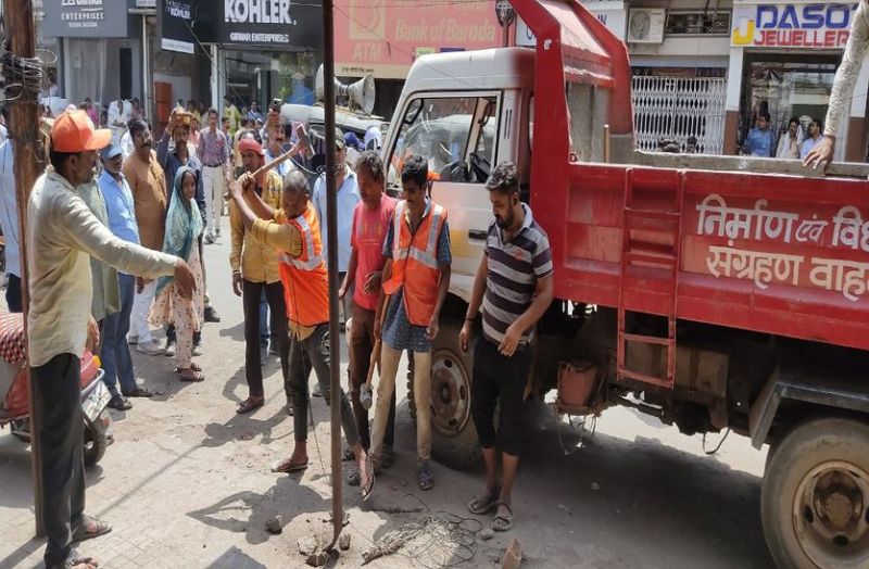 pressure came in Ratlam, then the removal of encroachment was stopped