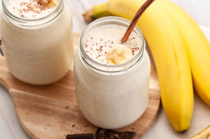 Banana Shake Benefits: हेल्थ के लिए फायदेमंद होता है बनाना शेक, एनर्जी बढ़ाने में होता है मददगार