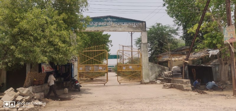 नोटिस के बाद भी अपनी जिद पर अड़े मंडी के व्यापारी