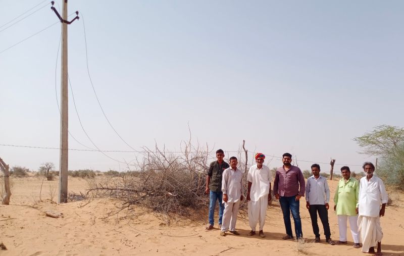 छह पोल से चुराई तीन हजार फीट विद्युत तारें