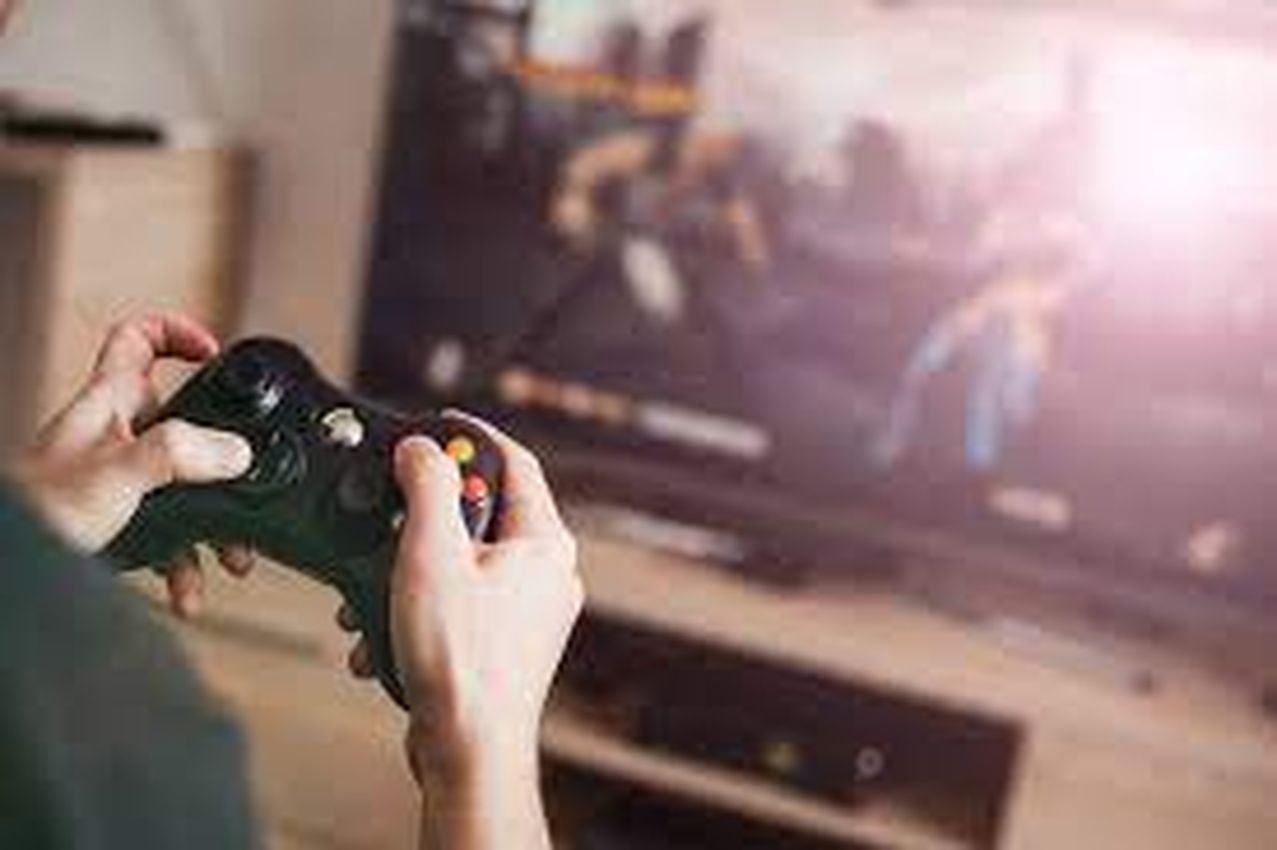 E-gaming: ई-गेमिंग इंडस्ट्री का बढ़ता ग्राफ, लाइव स्ट्रीमिंग से युवाओं का लगाव