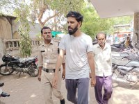 After duping the girl, the accused had come to Jumman's part.