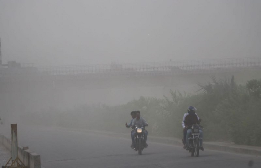 Gujarat : मौसम में बदलाव, तेज हवा के बीच तापमान में गिरावट