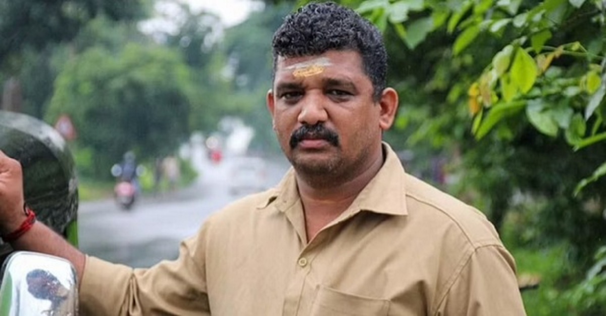 This Kerala autorickshaw driver takes road mishap victims to hospitals for free