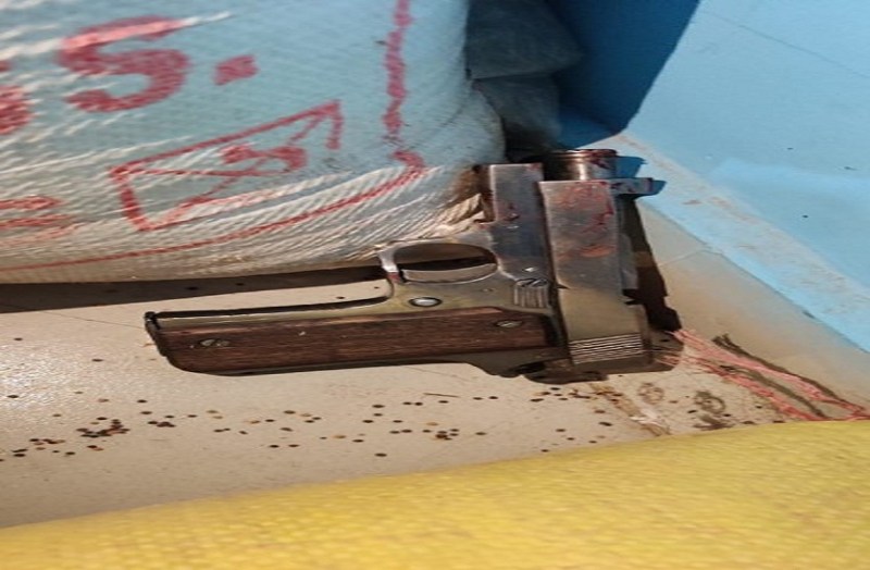 Loading driver shot himself, pistol found in the room