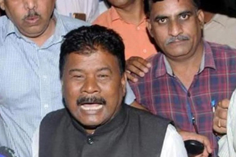 34वें राष्ट्रीय खेल घोटाले मामले में CBI ने झारखंड के पूर्व खेल मंत्री के आवास पर मारा छापा